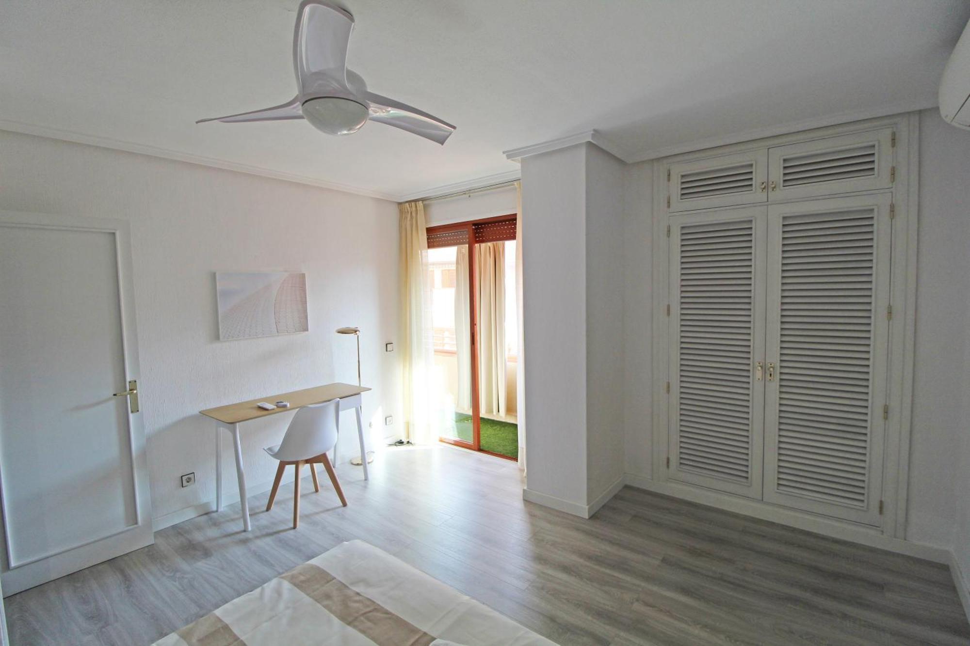 Апартаменти Castle Views. Terrace. Design Style. Ac. Wifi. Refurbished. Supercentric. Аліканте Екстер'єр фото