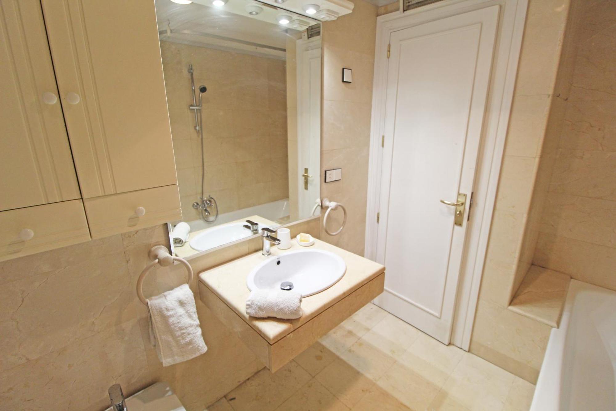 Апартаменти Castle Views. Terrace. Design Style. Ac. Wifi. Refurbished. Supercentric. Аліканте Екстер'єр фото